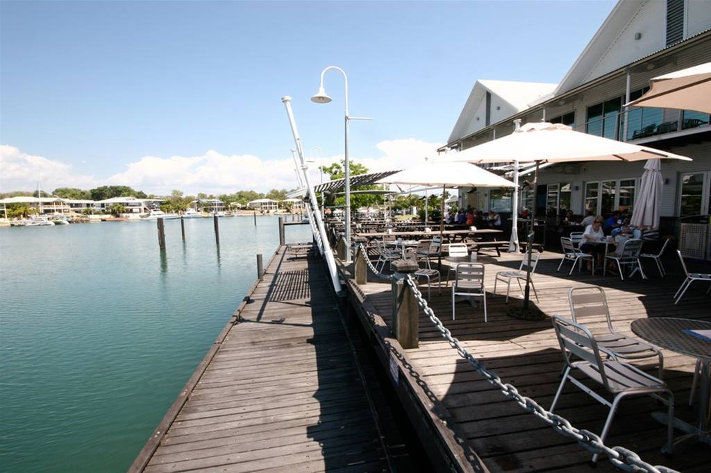 Quality Hotel Darwin Airport Facilities photo The Strand, Townsville