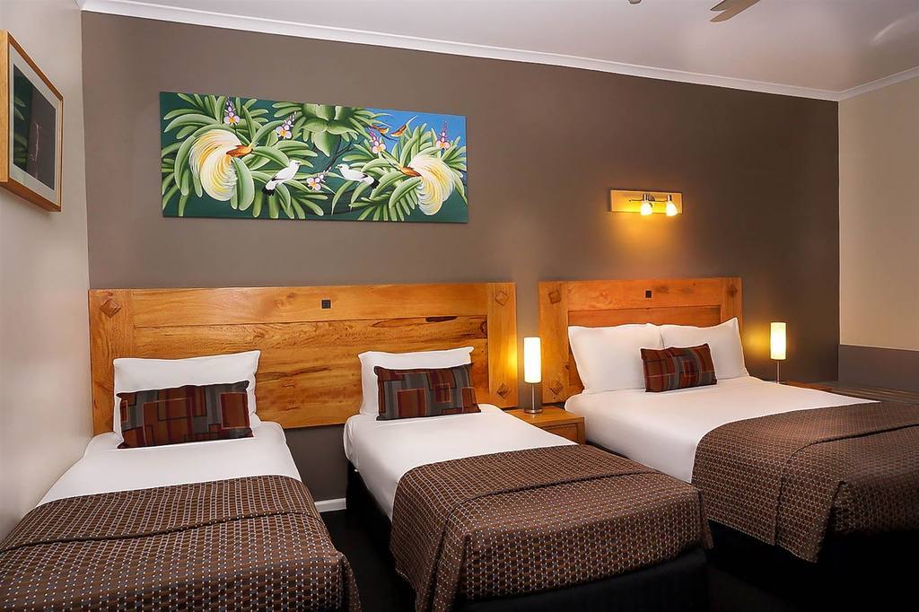 Quality Hotel Darwin Airport Room photo A room at the hotel