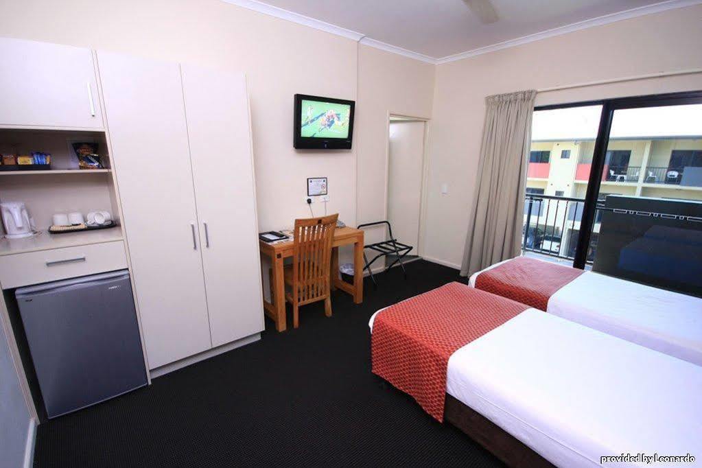 Quality Hotel Darwin Airport Exterior photo Studio apartment